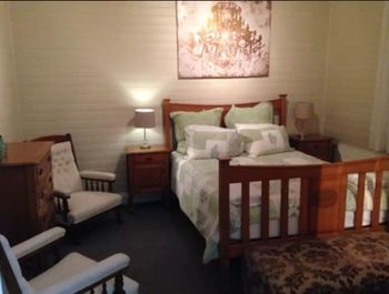Edgeworth Street Manor - Accommodation Mermaid Beach 3