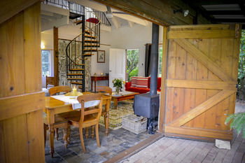 Arcadia Bed & Breakfast & Cottages - Accommodation Mermaid Beach 6