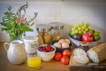 Arcadia Bed & Breakfast & Cottages - Accommodation Mermaid Beach 4