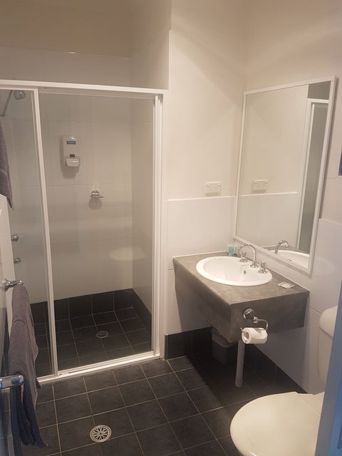 Jopen Cafe & Motel - Accommodation Mermaid Beach 2