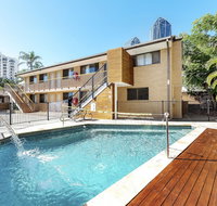 Maxmee Resort Hostel - Accommodation Mermaid Beach