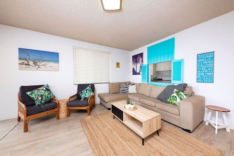 Hibiscus Court Unit 4 - Accommodation Mermaid Beach 0