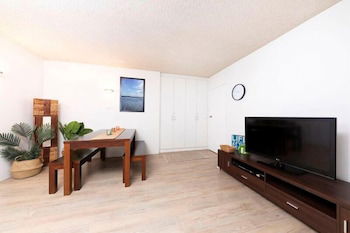 Hibiscus Court Unit 4 - Accommodation Mermaid Beach 3