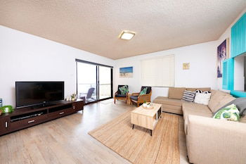 Hibiscus Court Unit 4 - Accommodation Mermaid Beach 6