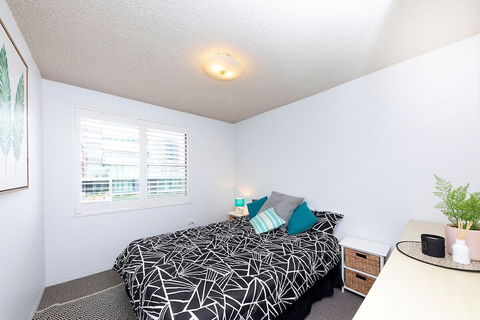 Hibiscus Court Unit 4 - Accommodation Mermaid Beach 4