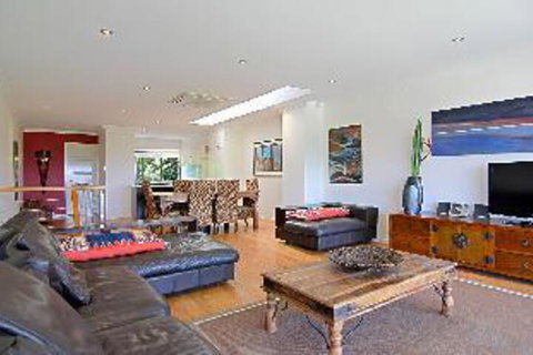 A PERFECT STAY 3 James Cook Apartments - Accommodation Mermaid Beach 2