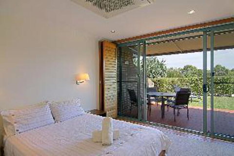 A PERFECT STAY 3 James Cook Apartments - Accommodation Mermaid Beach 5