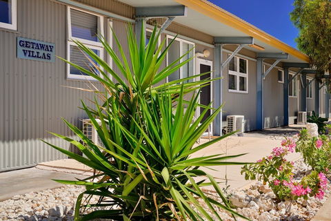 Getaway Villas Unit 38 6 - Accommodation Mermaid Beach 2