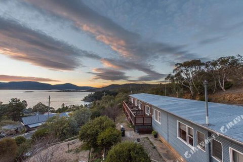 East Lake Travellers Lodge - Accommodation Mermaid Beach 1