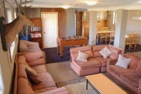 East Lake Travellers Lodge - Accommodation Mermaid Beach 2