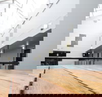 Madison Capital Executive Apartments - Accommodation Mermaid Beach