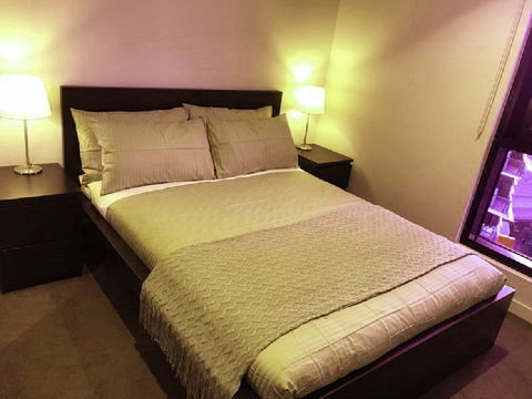 Southbank Platinum Tower Apartment - Accommodation Mermaid Beach 6