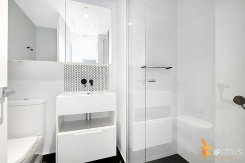 IFSuites (IFSTAYS) Light House Apartment - Accommodation Mermaid Beach 2