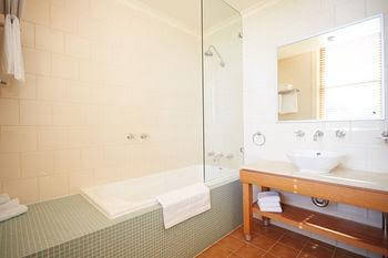 Whitehall Guesthouse Sorrento - Accommodation Mermaid Beach 5