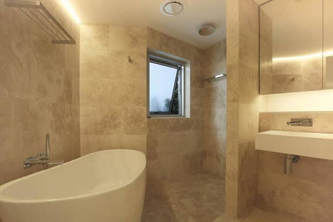 Noosa Apartments 1 Hastings Park - Accommodation Mermaid Beach 2