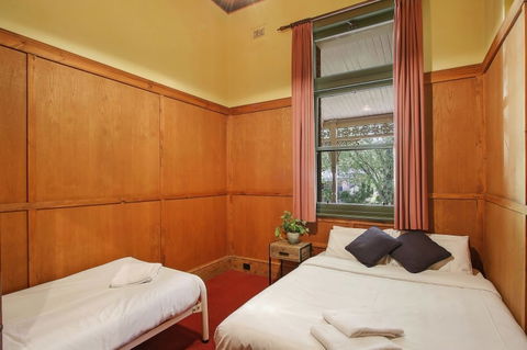 The Priory Beechworth - Accommodation Mermaid Beach 4