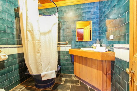 The Priory Beechworth - Accommodation Mermaid Beach 6