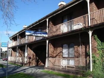 Albury Townhouse Motel - Accommodation Mermaid Beach 1