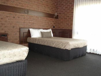 Albury Townhouse Motel - Accommodation Mermaid Beach 2
