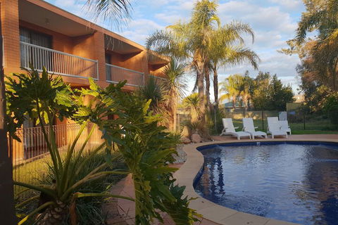 Crystal Fountain Motel Albury - Accommodation Mermaid Beach 4