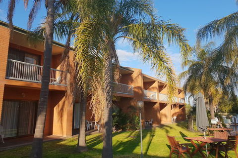 Crystal Fountain Motel Albury - Accommodation Mermaid Beach 1