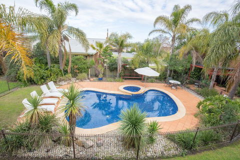 Crystal Fountain Motel Albury - Accommodation Mermaid Beach 3