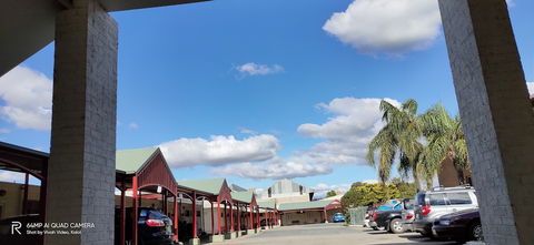 Hume Inn Motel - Accommodation Mermaid Beach 1