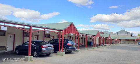 Hume Inn Motel - Accommodation Mermaid Beach 0