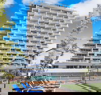 Elouera Tower Beachfront Apartments - Accommodation Mermaid Beach