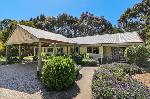 All Seasons Mansfield - Accommodation Mermaid Beach 3