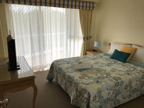 Fairways Golf & Beach Retreat - Accommodation Mermaid Beach 6