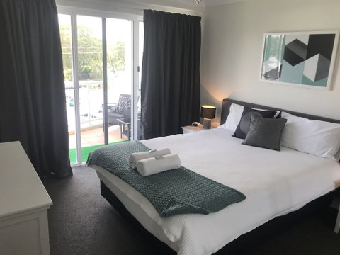 Fairways Golf & Beach Retreat - Accommodation Mermaid Beach 2