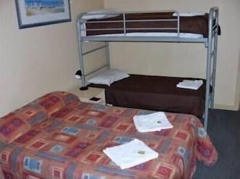 Jurien Bay Hotel - Accommodation Mermaid Beach 6