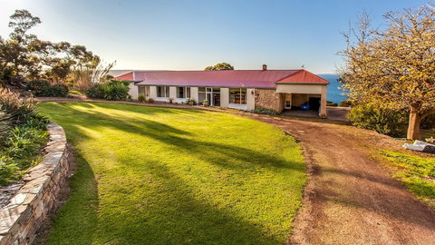 Antechamber Bay Retreats - Accommodation Mermaid Beach 6