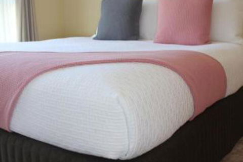 Bicheno S Ocean View Retreat - Accommodation Mermaid Beach 7