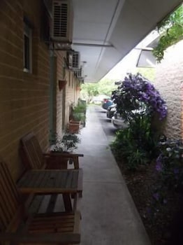Corlette Palms Motor Inn - Accommodation Mermaid Beach 4