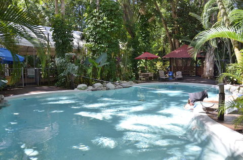 PKs Jungle Village - Hostel - Accommodation Mermaid Beach 2