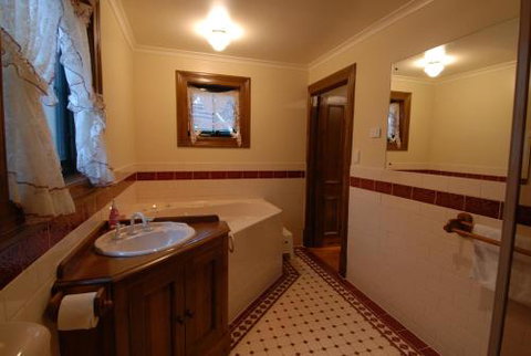 The Dove Cote - Accommodation Mermaid Beach 2