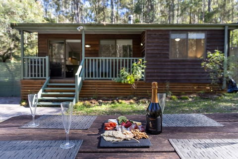 Cottages On Mount View - Accommodation Mermaid Beach 1
