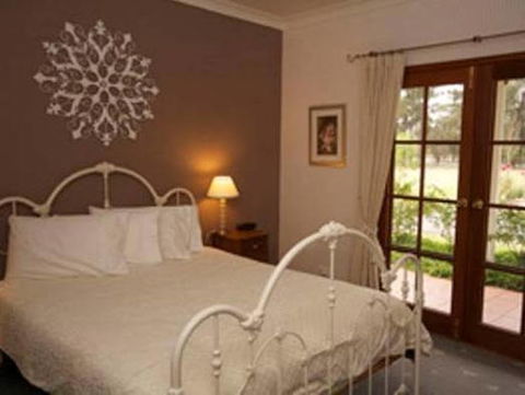 Rosedale Bed & Breakfast - Accommodation Mermaid Beach 4