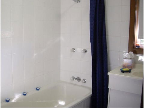 Brilex Park B & B - Accommodation Mermaid Beach 3