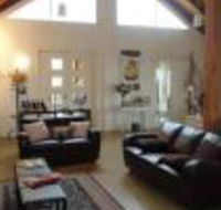 Outlook Hill Pavilion suites  Spa Cottages - Accommodation Mermaid Beach
