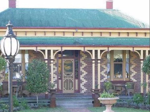 Tara House Bed & Breakfast - Accommodation Mermaid Beach 4