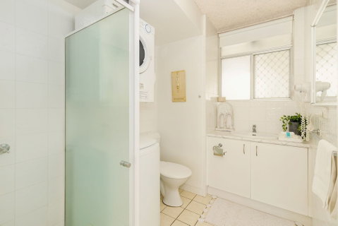 Suntower - Accommodation Mermaid Beach 3