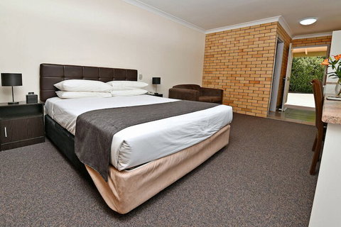 Burke And Wills Motor Inn - Accommodation Mermaid Beach 6