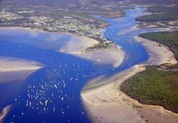 Dolphin Waters Tin Can Bay - Accommodation Mermaid Beach 0