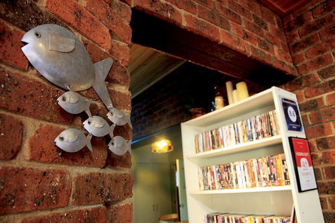 Admiral Motor Inn - Accommodation Mermaid Beach 4