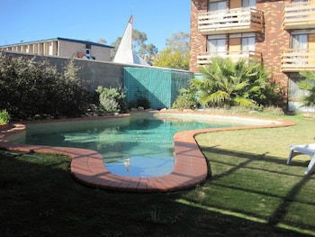 Desert Rose Inn Alice Springs - Accommodation Mermaid Beach 2