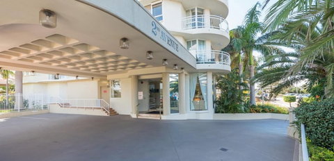 2nd Avenue Beachside Apartments - Accommodation Mermaid Beach 1