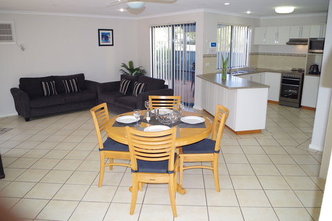 Kalbarri Blue Ocean Villas - Accommodation Mermaid Beach 6